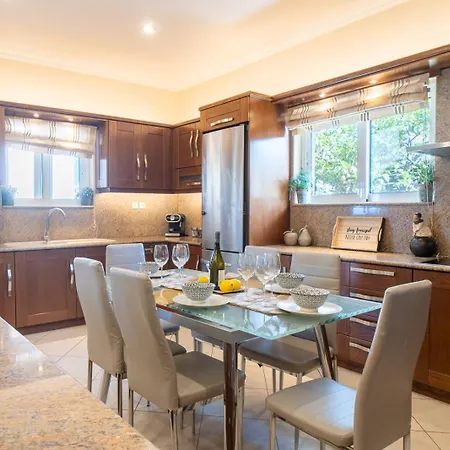 Kondarini Sea View Villa, Just 290m From The Beach, By Zantewize