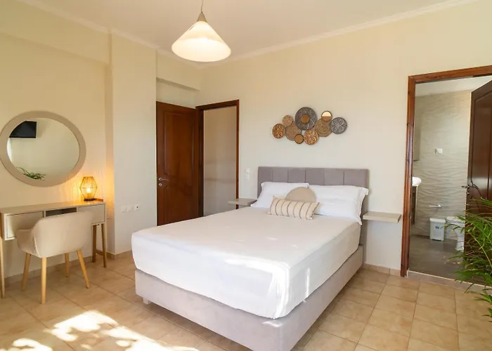Villa Kondarini Sea View Villa, Just 290m From The Beach, By Zantewize *