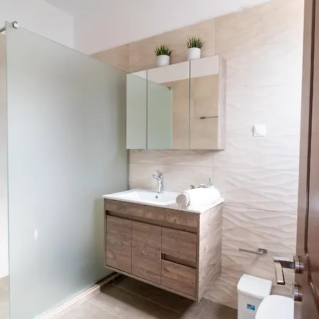 빌라 Kondarini Sea View Villa, Just 290m From The Beach, By Zantewize 티실리비