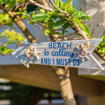 빌라 Kondarini Sea View Villa, Just 290m From The Beach, By Zantewize