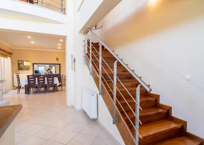 Kondarini Sea View Villa, Just 290m From The Beach, By Zantewize *
