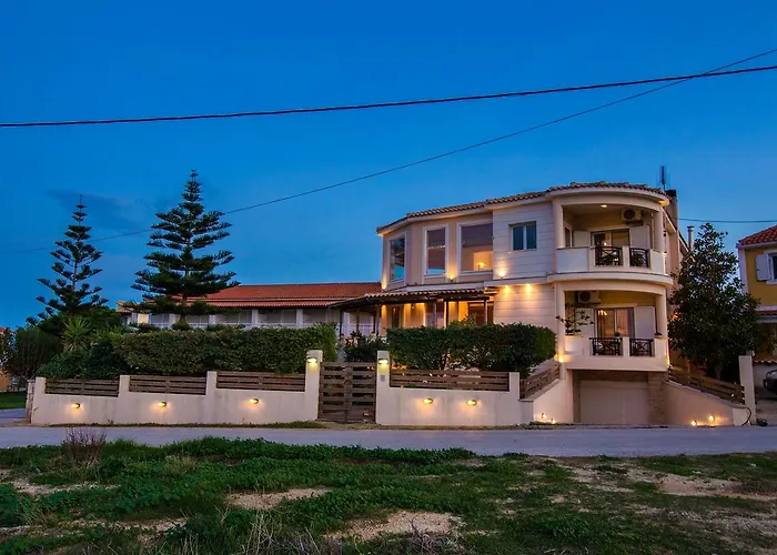 Villa Kondarini Sea View Villa, Just 290m From The Beach, By Zantewize